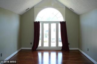 7823 Lobelia Ln, Springfield VA  22152-3136 exterior