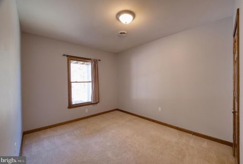 345 Journey Ln, Berkeley Springs WV exterior