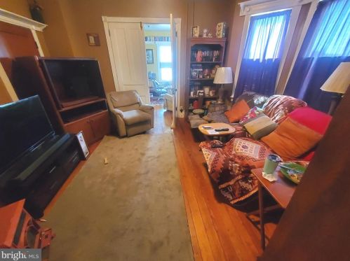 242 4 St, Bangor PA 18013-1816 exterior