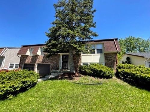 17611 Winston Dr, Country Club Hills, IL 60478-4852