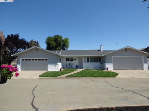 919 Central Ave, Livermore, CA 94551-7471