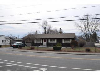 156 Ledge St, Nashua, NH 03060-3057