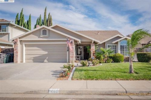 1685 Reyes Ln, Tracy, CA 95376-0772