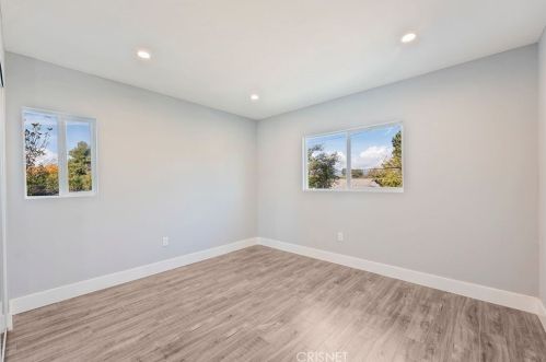 7960 Amestoy Ave, Van Nuys CA  91406-1603 exterior
