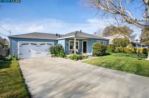 1829 Noemi Dr, Concord CA  94519-1445 exterior