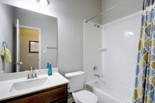 829 Catalina Ln, Austin TX  78737-4715 exterior