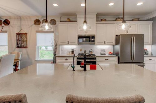 1201 Carriage Ridge Dr, Reynolds Plantation GA  30642-5494 exterior