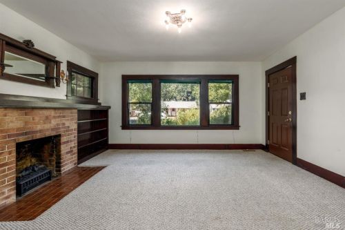 669 Bush St, Ukiah, CA 95482-3914