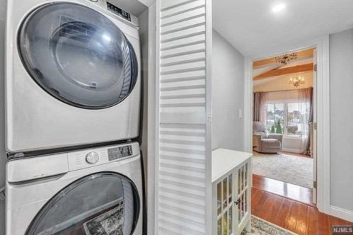 182 12th St, Wood-Ridge NJ  07075-2067 exterior