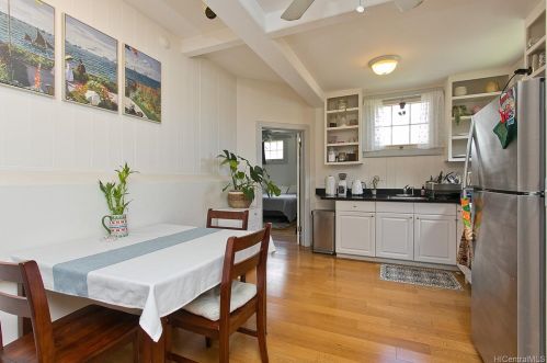 3236 Huelani Dr, Honolulu HI  96822-1233 exterior