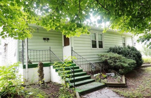 175 Spruce St, White Sulphur Springs, WV 24986