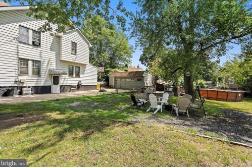 887 Lalor St, Trenton NJ  08610-6558 exterior