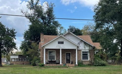 521 Houston St, Lovelady, TX 75851-2409