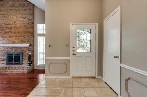 4451 Emerald Dr, Carrollton TX  75010-4515 exterior