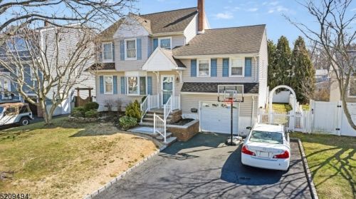 37 Mendell Ave, Cranford, NJ 07016-3411