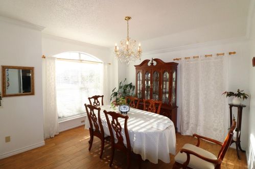 2117 Larkspur Dr, Carrollton TX  75010-4135 exterior