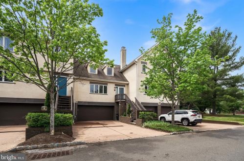 2 Exeter Ct, Princeton, NJ 08540-7000