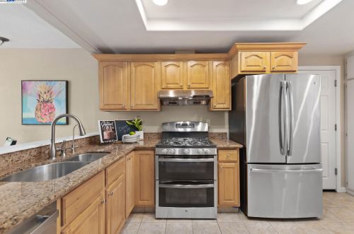2398 Bay Meadows Cir, Pleasanton, CA 94566-5437