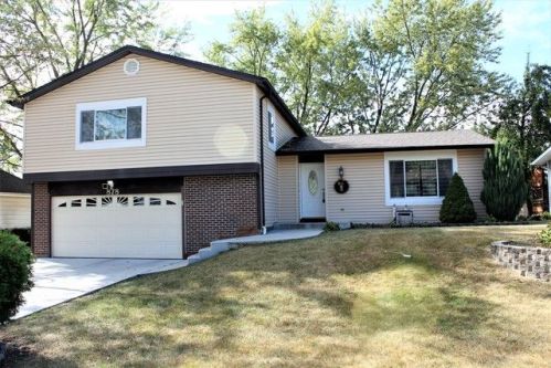 878 Shorewood Dr, Hanover Park, IL 60103-4756