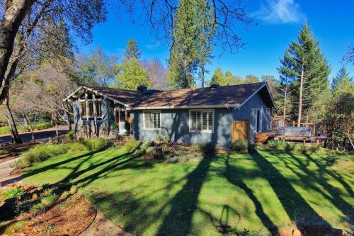 896 Ponderosa Dr, Angwin, CA 94508-9760
