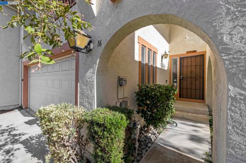 31039 Everett Ct, Hayward, CA 94544-7693