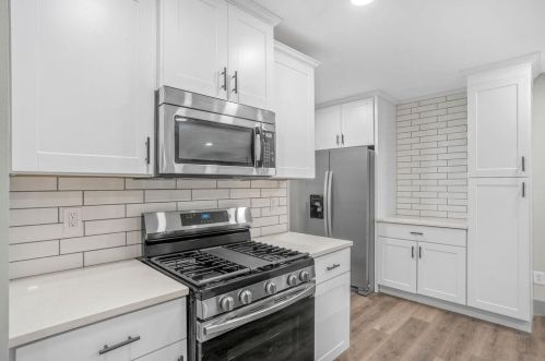 2856 Horse Shoe Dr, Atlanta GA  30316-4240 exterior