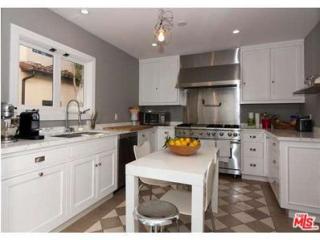 517 Euclid St, Santa Monica CA  90402-2921 exterior