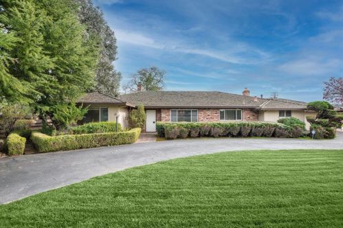 190 San Martin Ave, San Martin, CA 95046-9422