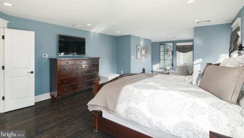 415 Washington Ave, Tavistock NJ 08033-3340 exterior