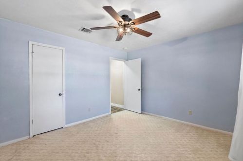 111 Butlers Ct, Conroe TX  77385-7906 exterior