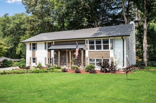780 Foxcroft Trl, Marietta, GA 30067-5508