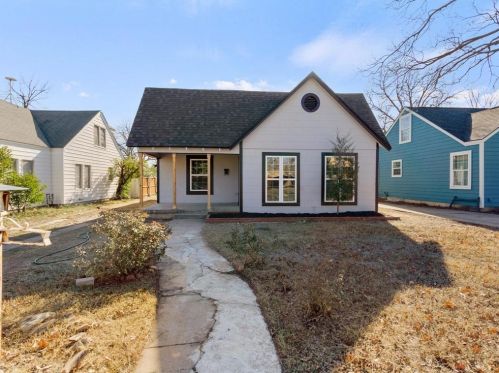2736 Marigold Ave, Fort Worth TX  76111-2622 exterior