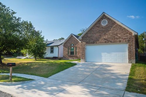 8425 Whitney Dr, Fort Worth TX  76108-2732 exterior