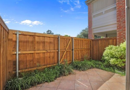 2312 Kenley St, Fort Worth TX  76107-4938 exterior