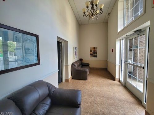 110 Orange St, Bloomfield, NJ 07003-4704