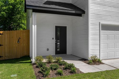 1029 Jessamine St, Fort Worth TX  76110-2646 exterior
