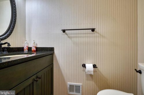 1609 Mithering Ln, Silver Spring MD 20905-7045 exterior