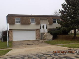 701 Evergreen Ct, Romeoville, IL 60446-1606