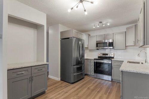 580 Clinton St, Denver, CO 80247-1262