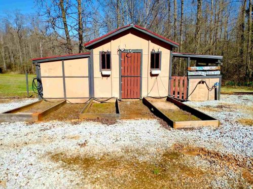 160 Hope Dr, Comer, GA 30629-2941