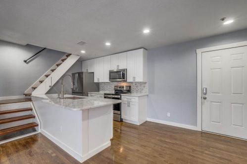 4303 Buena Vista St, Dallas, TX 75205-4843