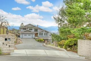 228 Mariposa Ter, Medford, OR 97504-9326