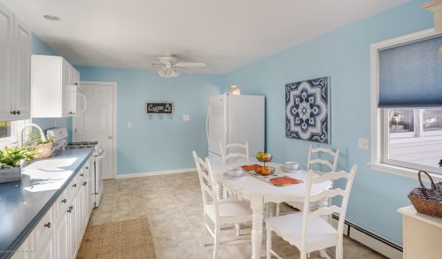 893 Lincoln St, Tinton Falls NJ 07701-5752 exterior