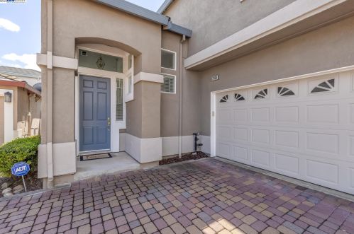2168 Fernbrook Cmn, Livermore, CA 94551-9056