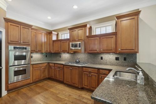 1520 Markan Dr, Atlanta GA  30306-2226 exterior