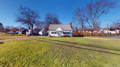 94 Rood Ave, Windsor, CT 06095-3734