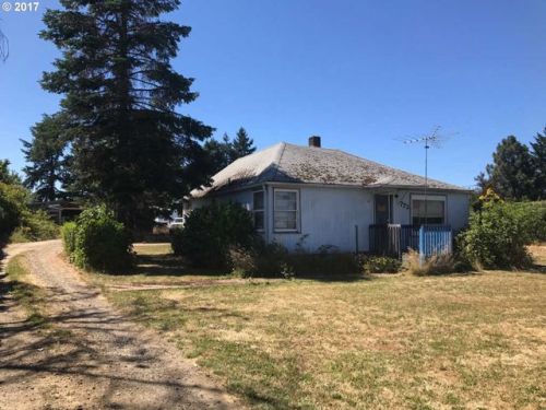 773 Comstock Ave, Sutherlin OR  97479-9116 exterior
