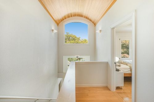 203 Heather Ln, Palo Alto, CA 94303-3004