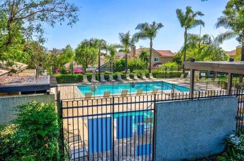 2128 Sunrise Cir, Upland CA 91784-7334 exterior