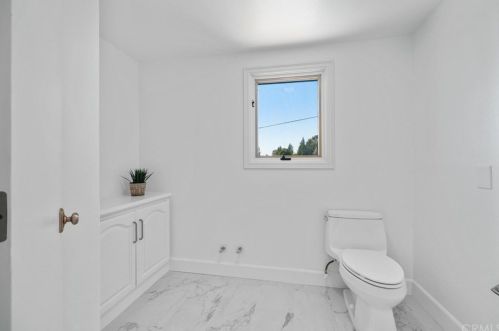 780 25th St, Upland CA  91784-1109 exterior